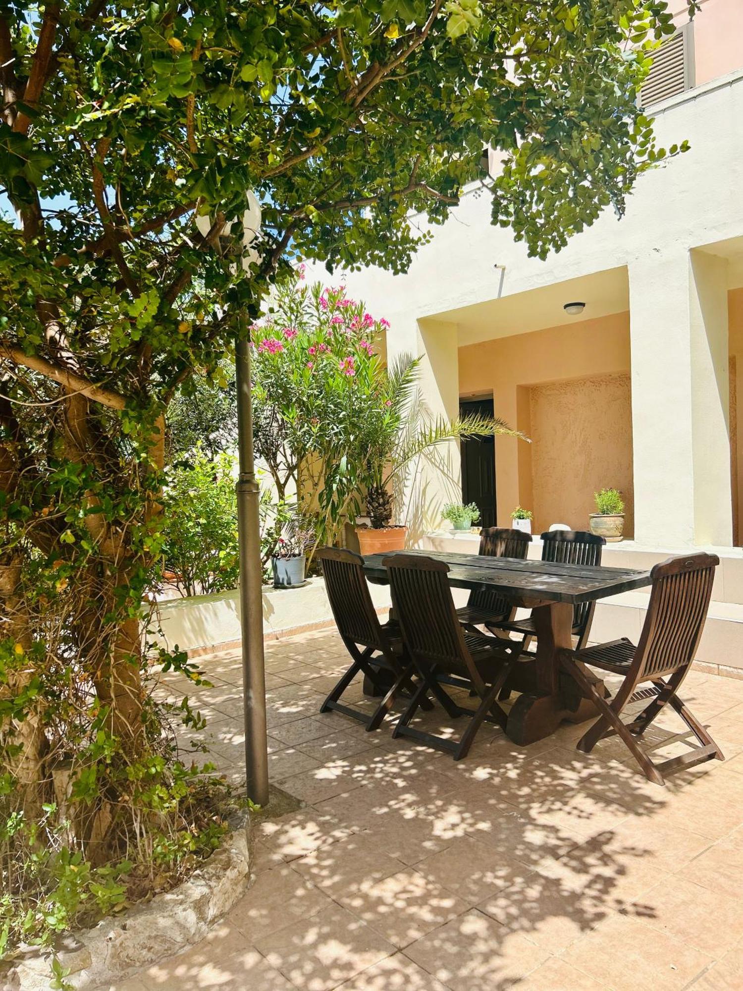 Esperia Apartments Platanes  Rom bilde