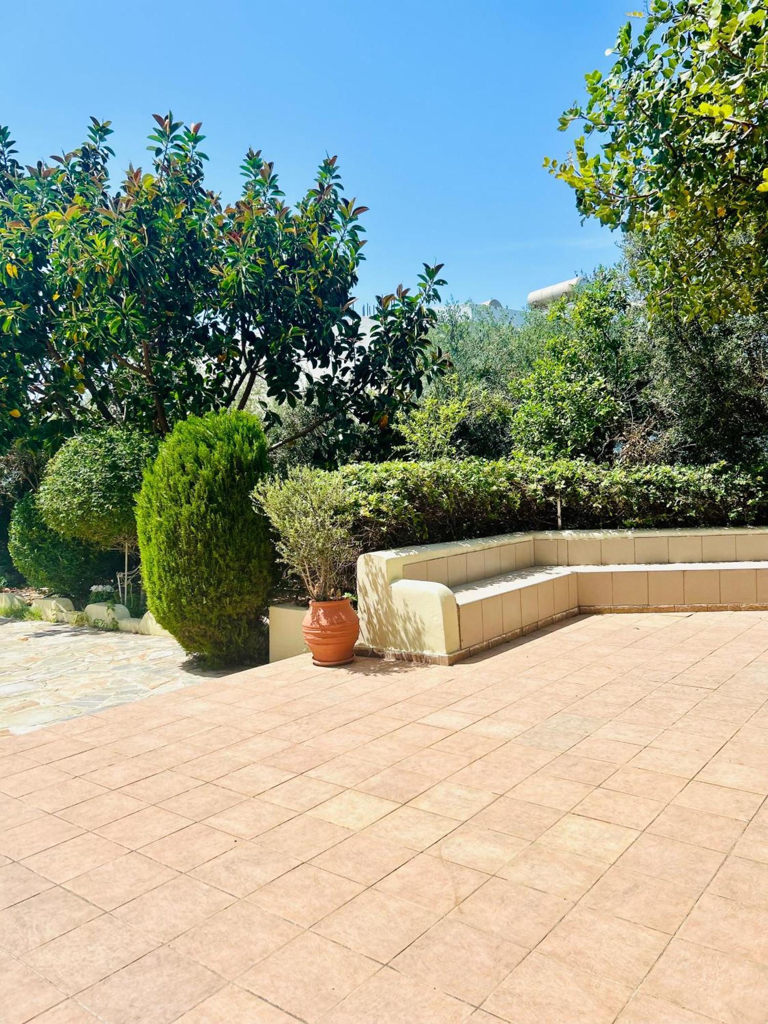 Esperia Apartments Platanes  Rom bilde